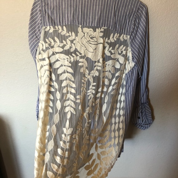 Button Up - Picture 4 of 4